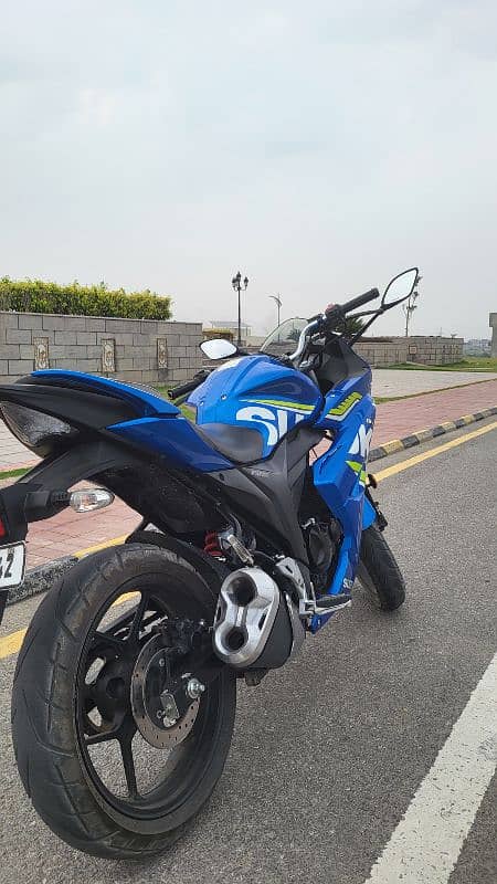 Suzuki Gixxer 150 excellent condition bike 4