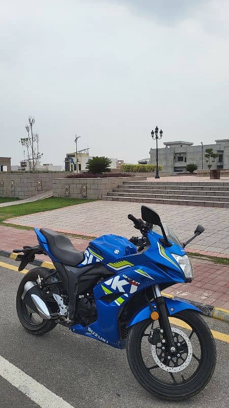 Suzuki Gixxer 150 excellent condition bike 6