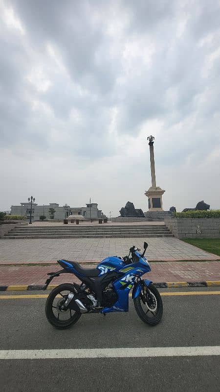 Suzuki Gixxer 150 excellent condition bike 9