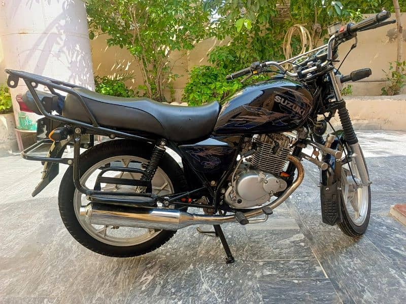 Suzuki gs 150 se 4