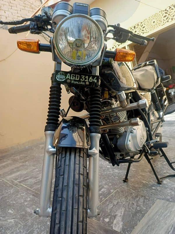 Suzuki gs 150 se 10