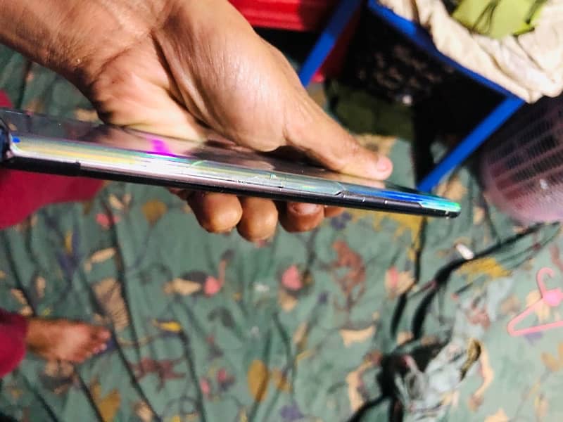 Note 10 plus non pta screen break or 2 dot ha s pen sa touch kam krta 4