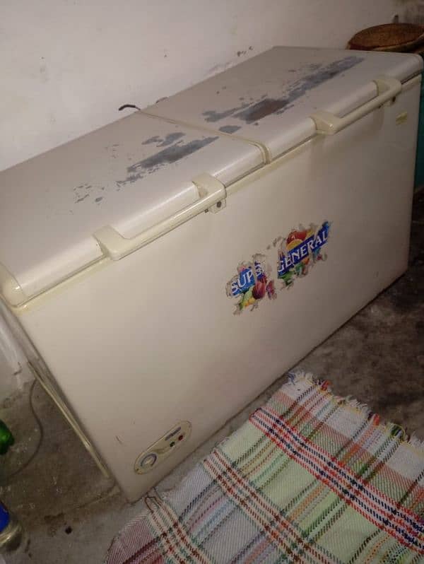 2 door Deep Freezer super general 1