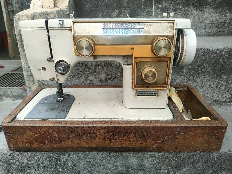 JANOME STITCH Machine 0