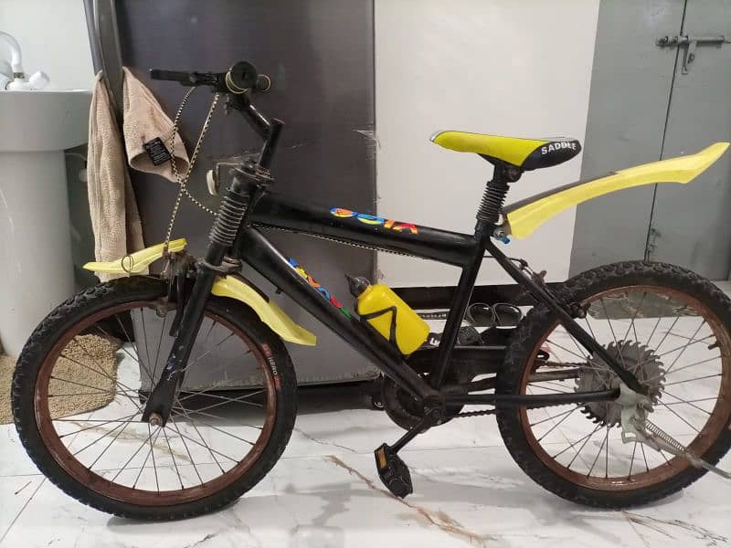 urgent sale bicycle age upto 11-15year 5