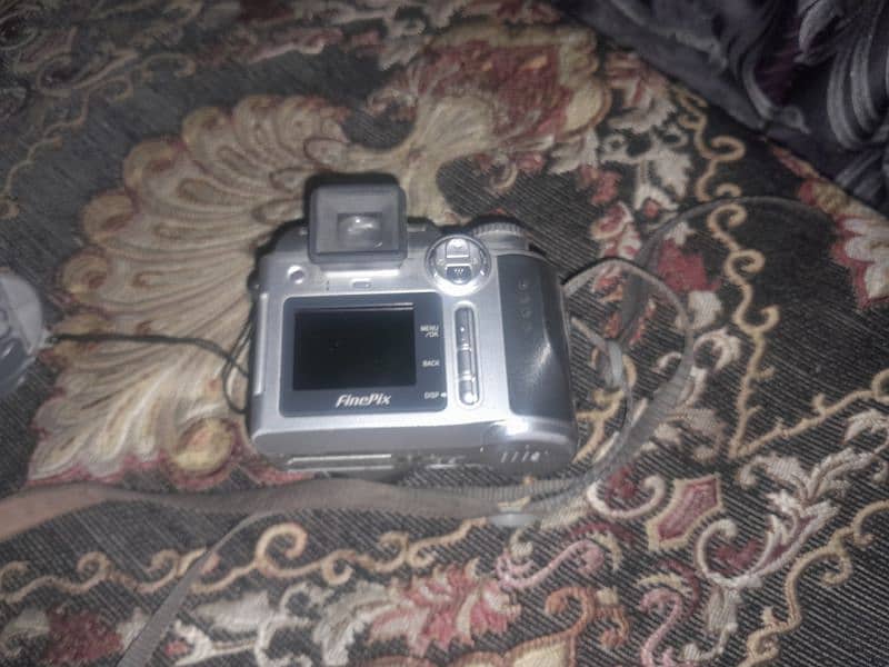 fujifilm finepix 3800 2