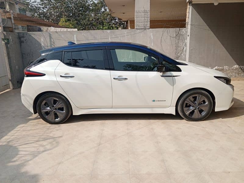 Nissan Leaf 2021 7