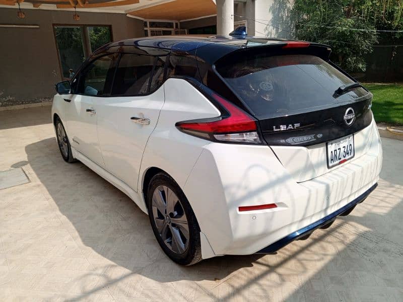 Nissan Leaf 2021 8