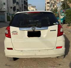 Honda Fit Shuttle 0