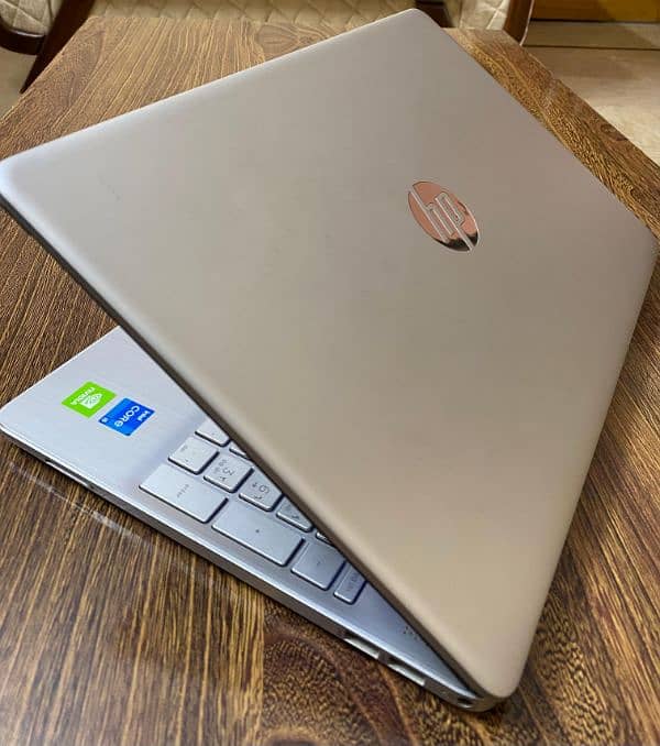 HP i5 11 gen 0