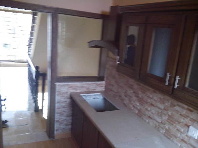 Beautiful House In G-13/1 Very Reasonable Price 7