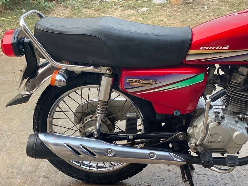 Honda 125 2014 Registered In orignal Parts 11