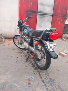 CG Honda 125 2022 in black color