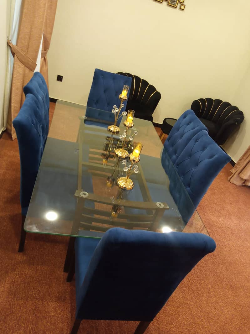 Selling our new Dinning table used only once 5