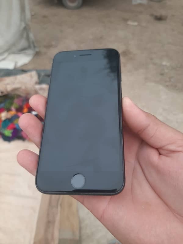 I Phone 8 Good Condition 1