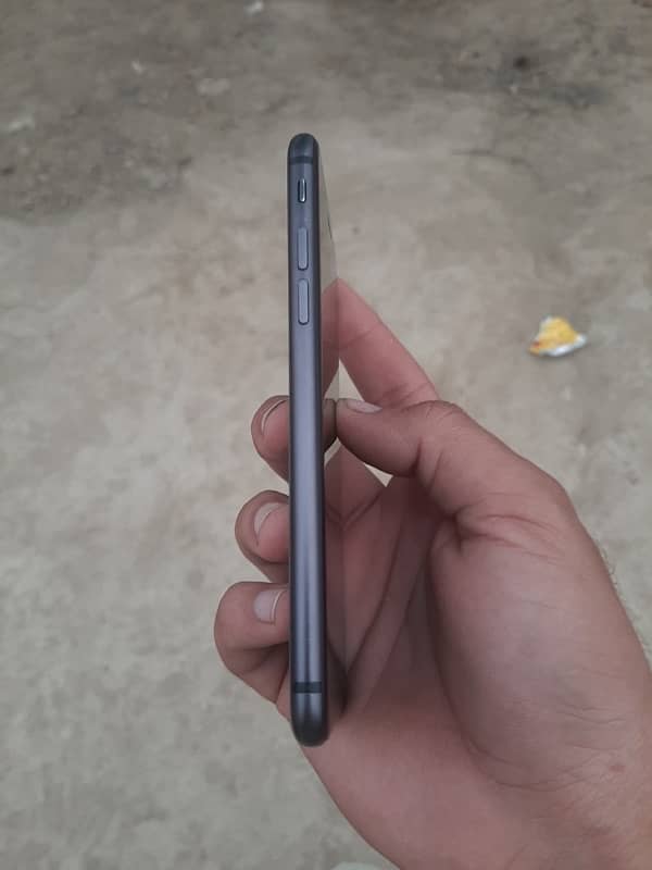 I Phone 8 Good Condition 2