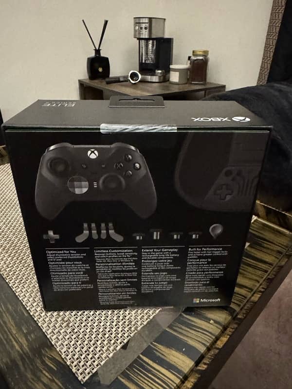 Brand New XBOX ELITE Series 2 Controller 1