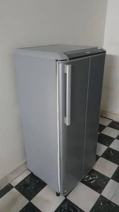 SANYO INDONESIAN Room FRIDGE /REFRIGERATOR