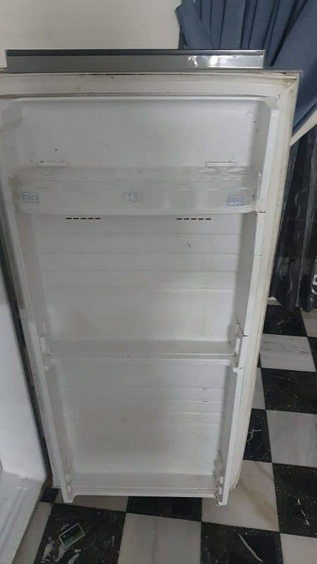 SANYO INDONESIAN Room FRIDGE /REFRIGERATOR 2