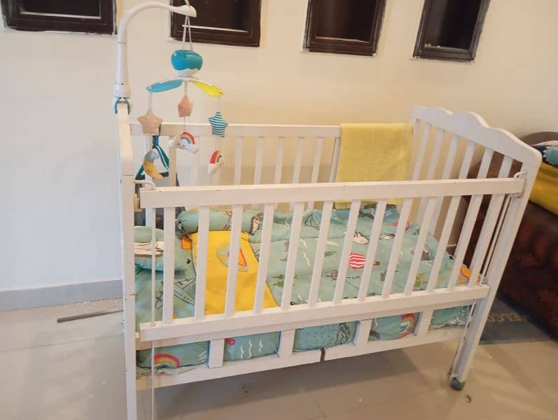 baby crib 1