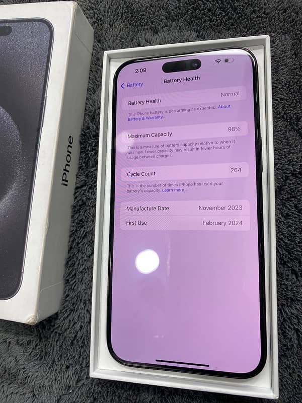 iPhone 15 Pro Max 256 GB 3