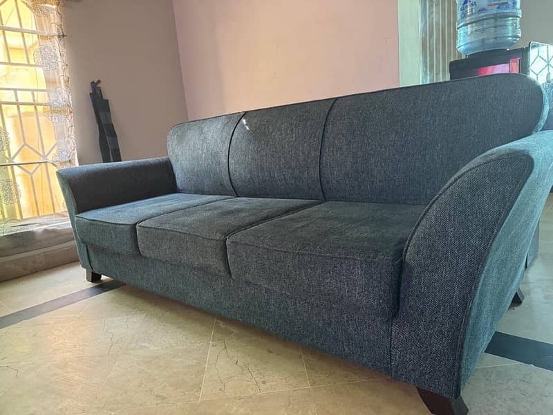 Habitt 5 Seater sofa for sale (sutherland x) 0