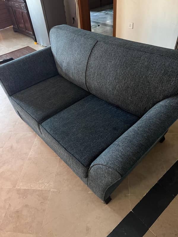 Habitt 5 Seater sofa for sale (sutherland x) 1