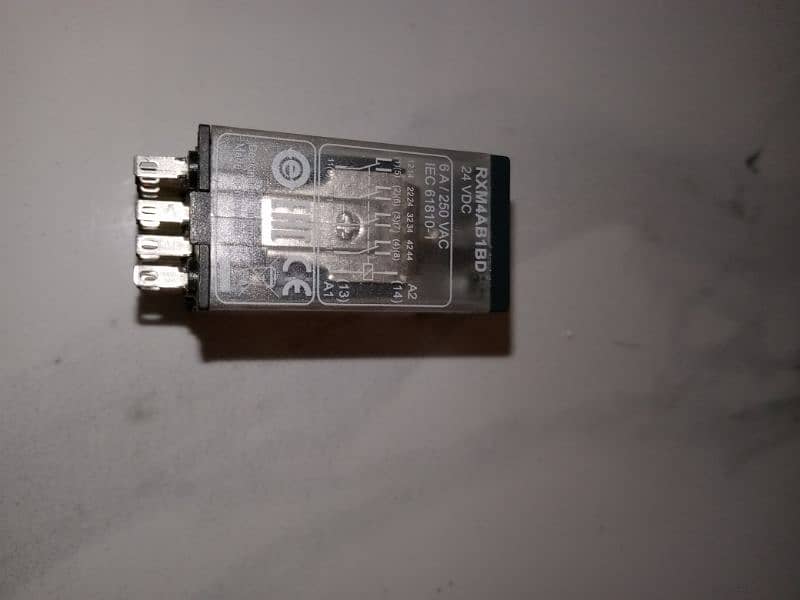 Relay  (RXM 24VDC) Made in Indonesia 2