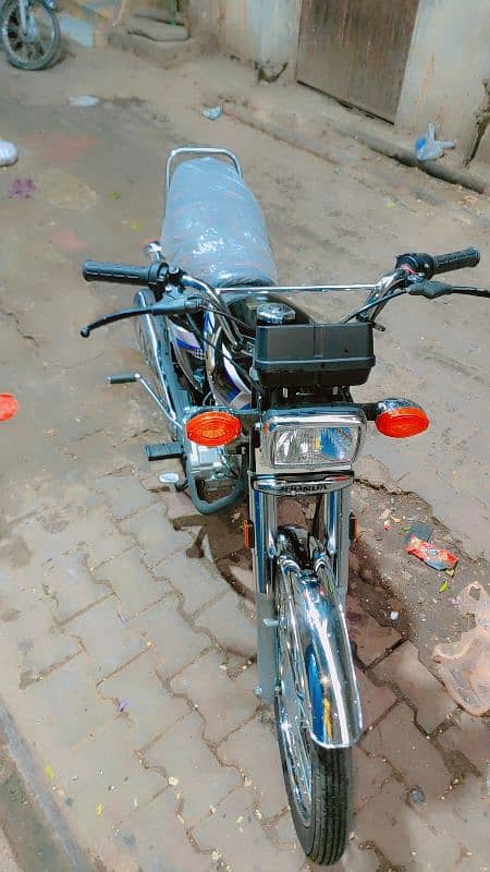 Honda 125 for 24 model 25 stikr 600 chala howa all papers available h 5