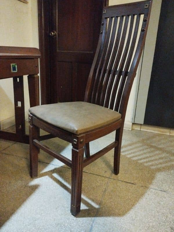 Study Table with 2 chairs for Sale 3