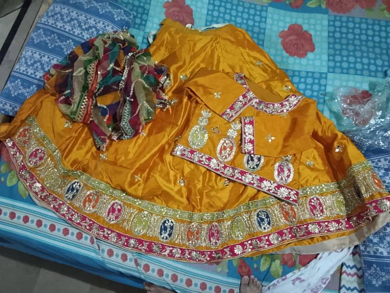 lehnga shirt dupta only 1 time used mayu drees 0