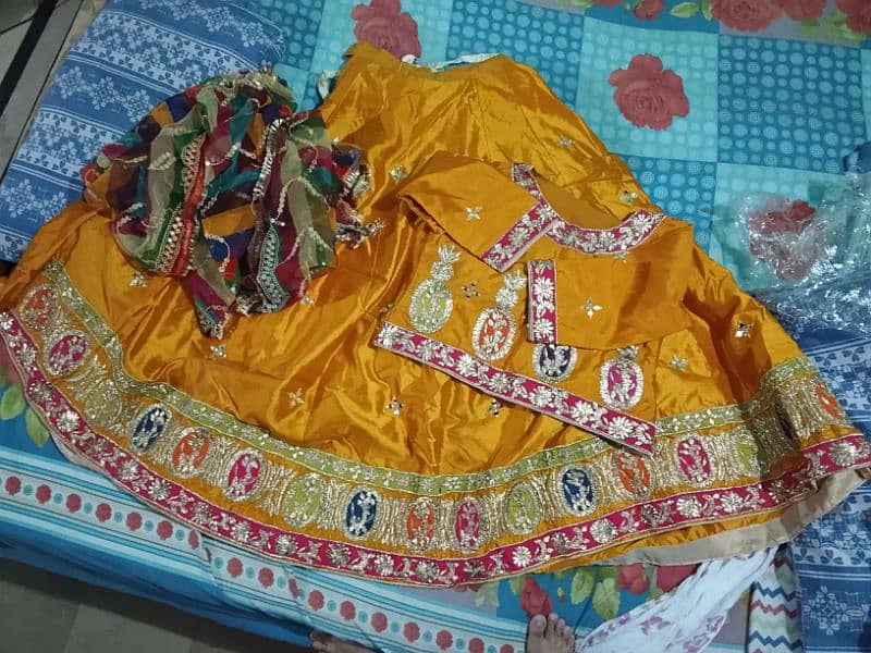 lehnga shirt dupta only 1 time used mayu drees 1