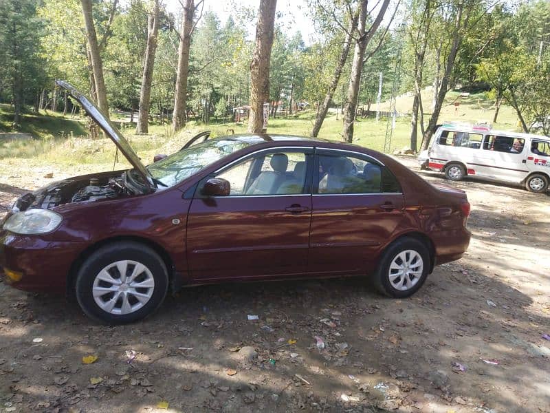 Toyota Corolla SE Saloon 2005 4