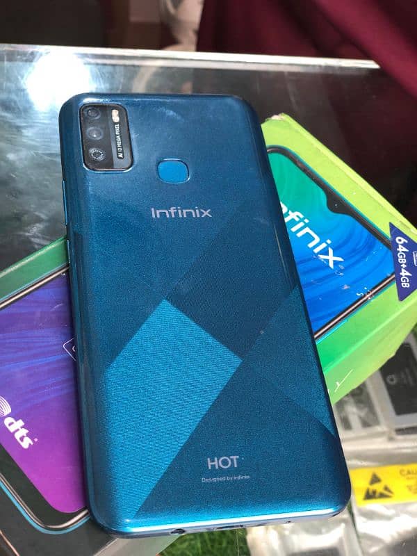 infinix hot 9 play all OK no fault with box 0