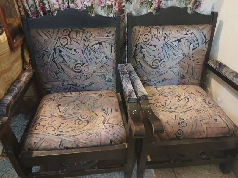 Used sofa Set (3 seater+2 single sofa) for sale 0