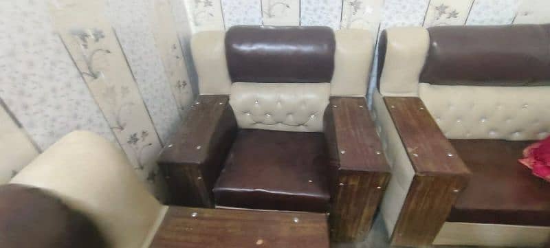 used sofa set 0