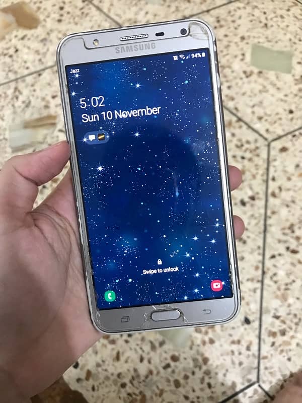 Samsung Galaxy J7 Neo 2