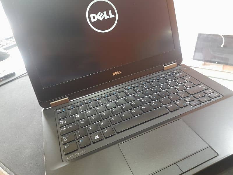 Dell E5270 core i5 6th gen 6