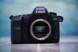 Canon EOS 5D Mark ii FullFrame 35mm Professional Studio DSLR Camera.