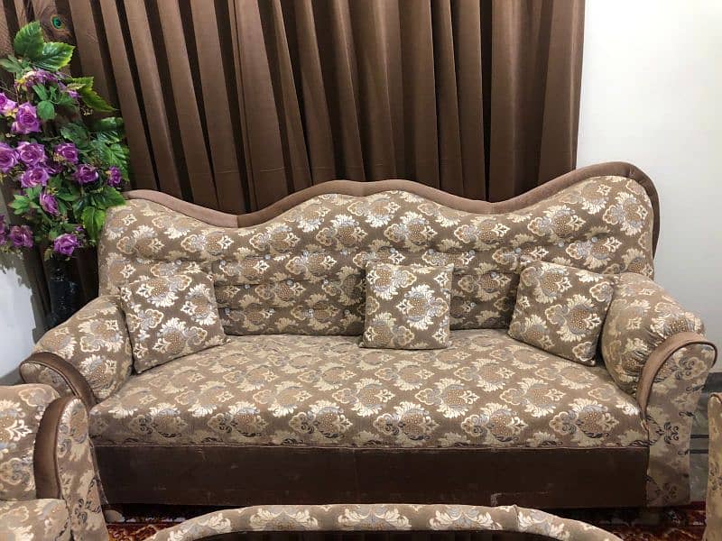 5 seater sofa set with table 3