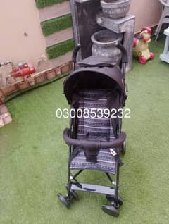 Baby stroller pram for sale Brand (tinnies).