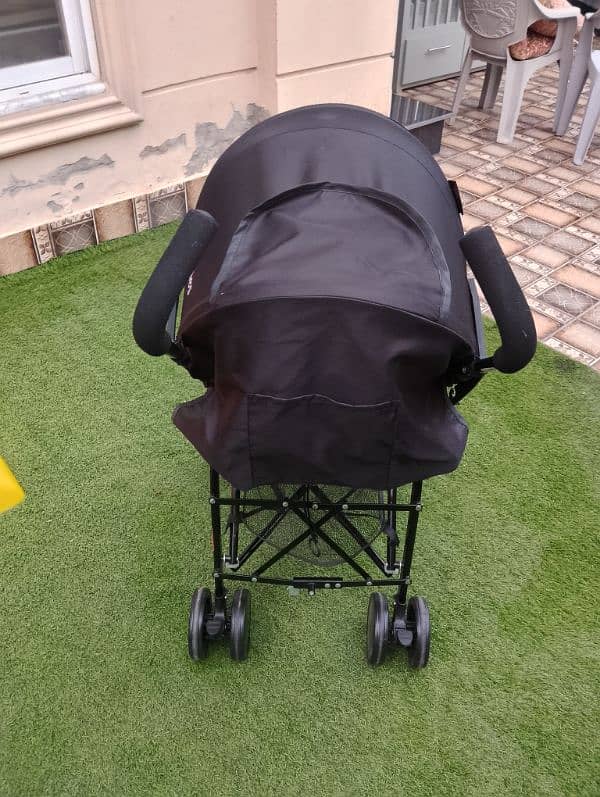 Baby stroller pram for sale Brand (tinnies). 2