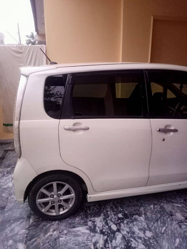 Daihatsu Move 2013 3