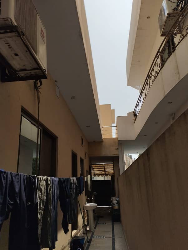 10 marla Used House for sale in wapda town 29