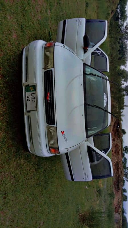 Nissan Sunny 1990 3