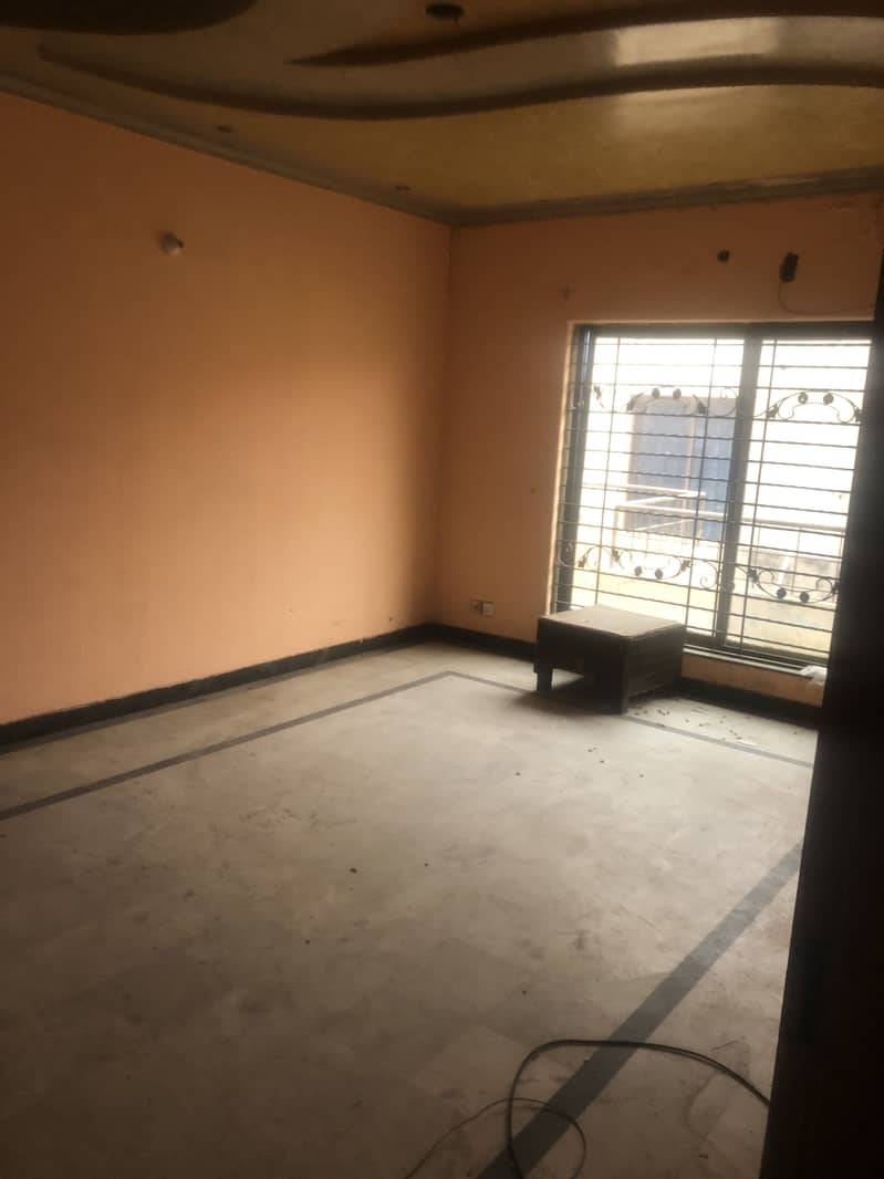 8 MARLA UPPER PORTION AVAILABLE IN WAPDA TOWN (apartment type ) 11