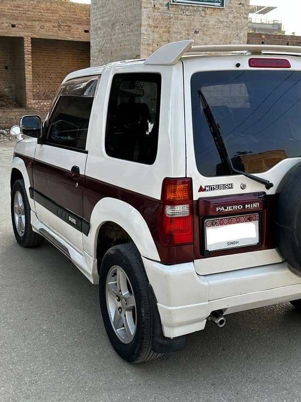 Mitsubishi Pajero Mini 1999 3