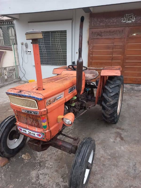 Tractor Fiat 480 And Tankii. . 8' 1"  3' 9"  5' 9" 3