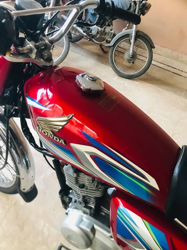 Honda CG 125 Ceramic Coated Bike 6