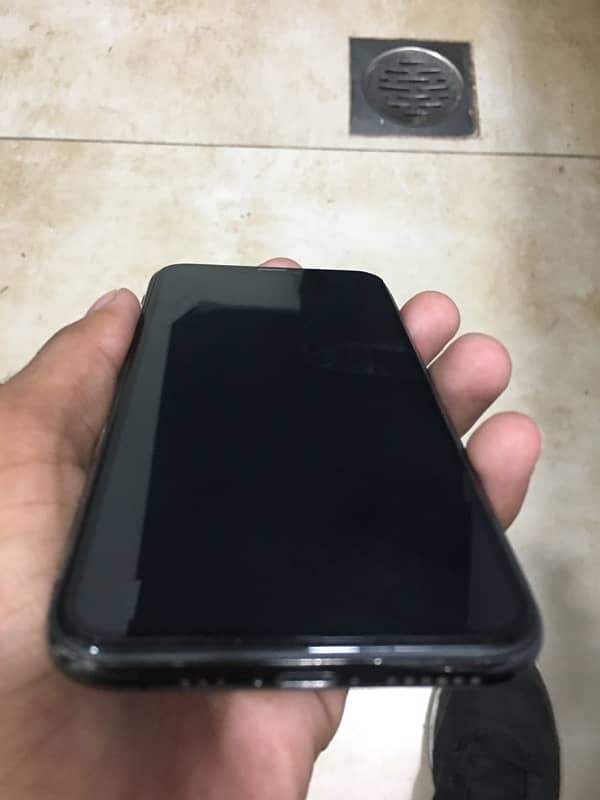 iPhone  xs 2 month sim working  no scratch full original 03294606102 7